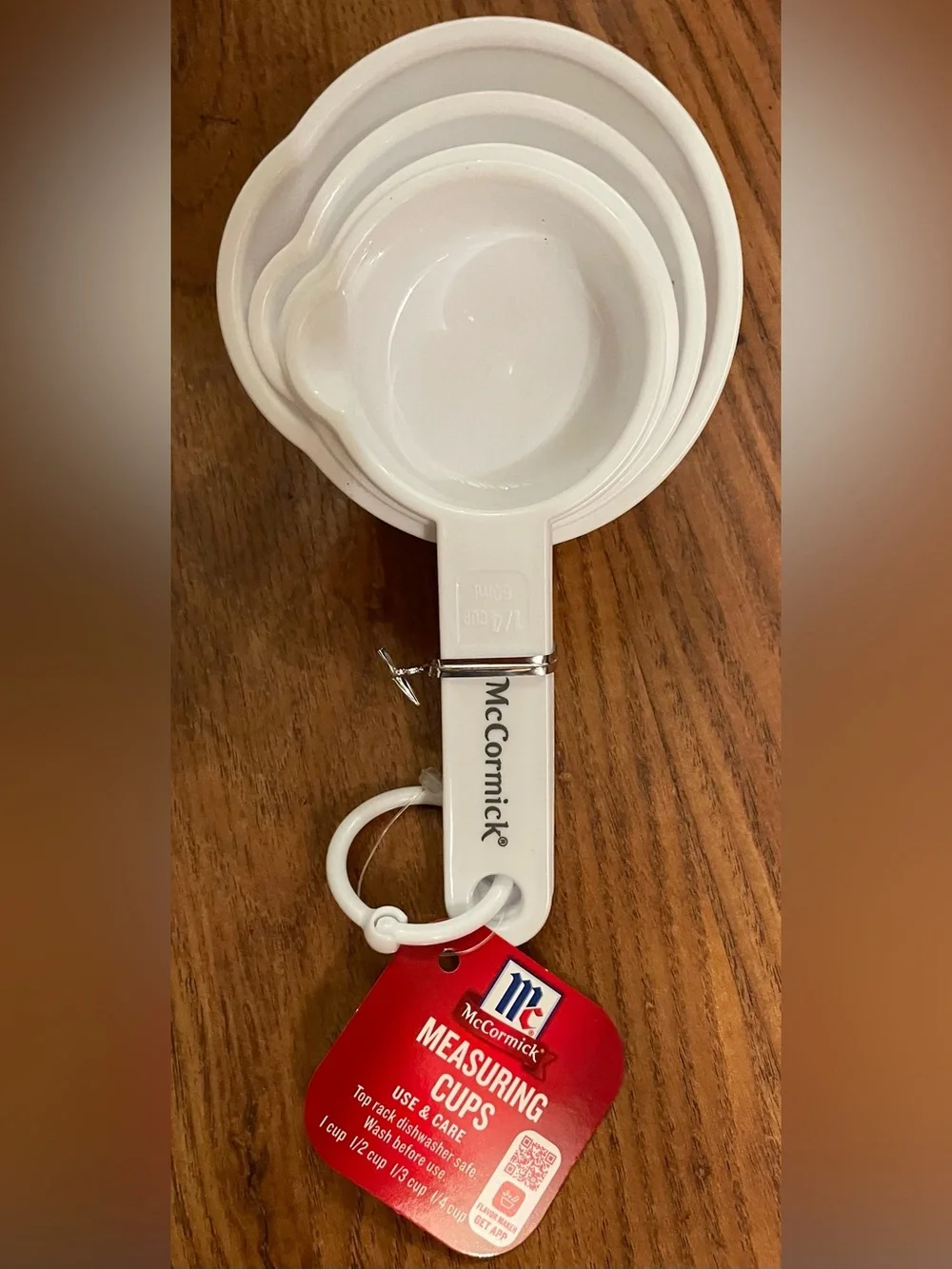 New McCormick White Nesting Measuring Cups Set